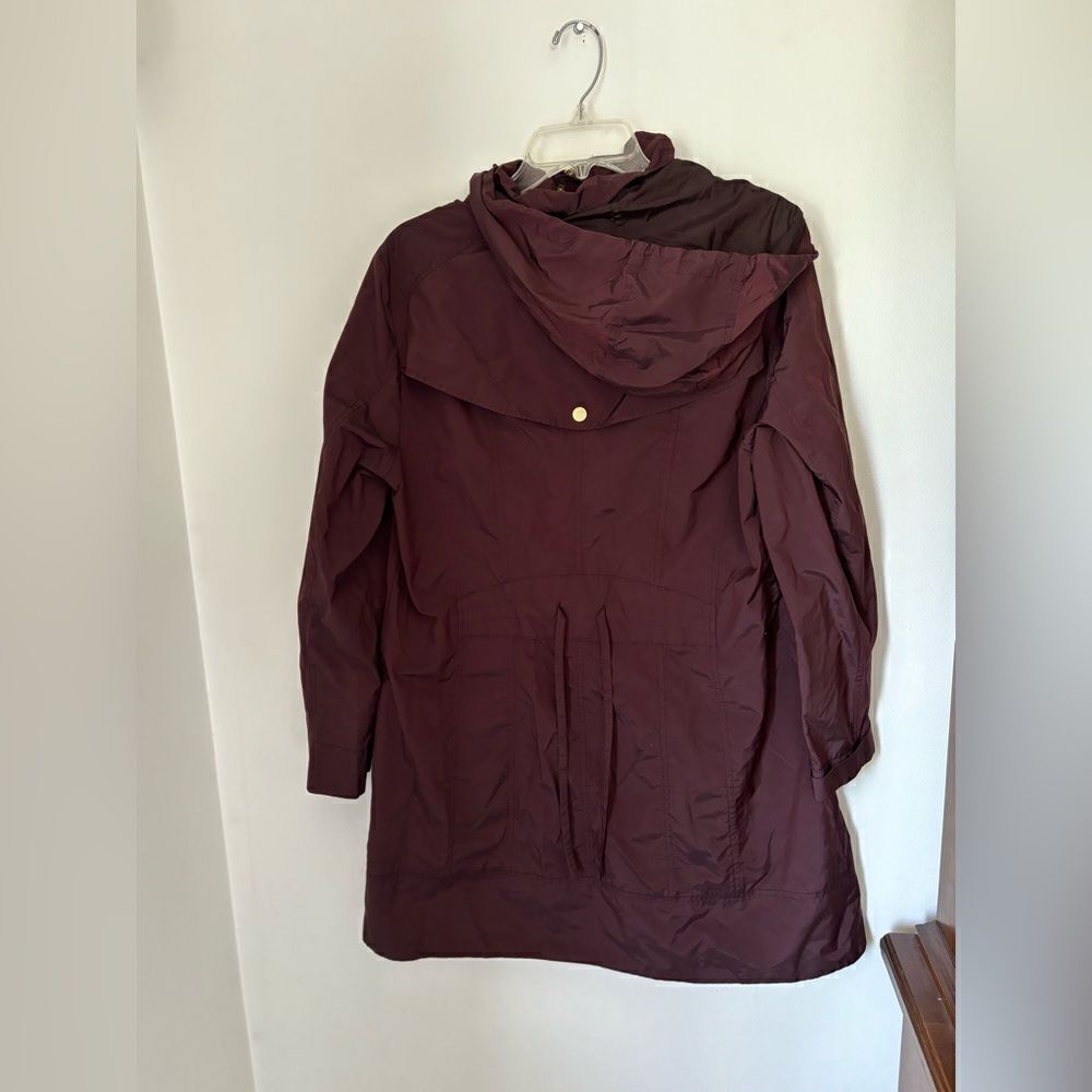 Cole Haan Signature Hooded Rain Jacket Anorak Wine Gold Hardware - Picture 14 of 14